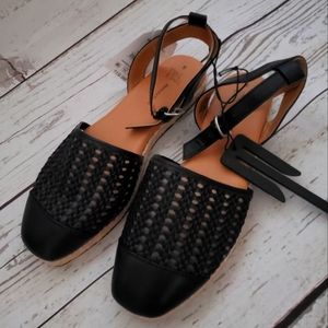 Time and Tru women's vinyl ankle strap espadrille black size 11